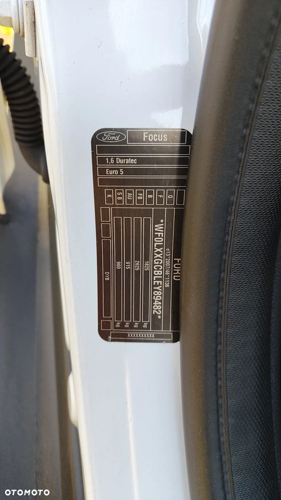 Ford Focus 1.6 Ambiente - 34