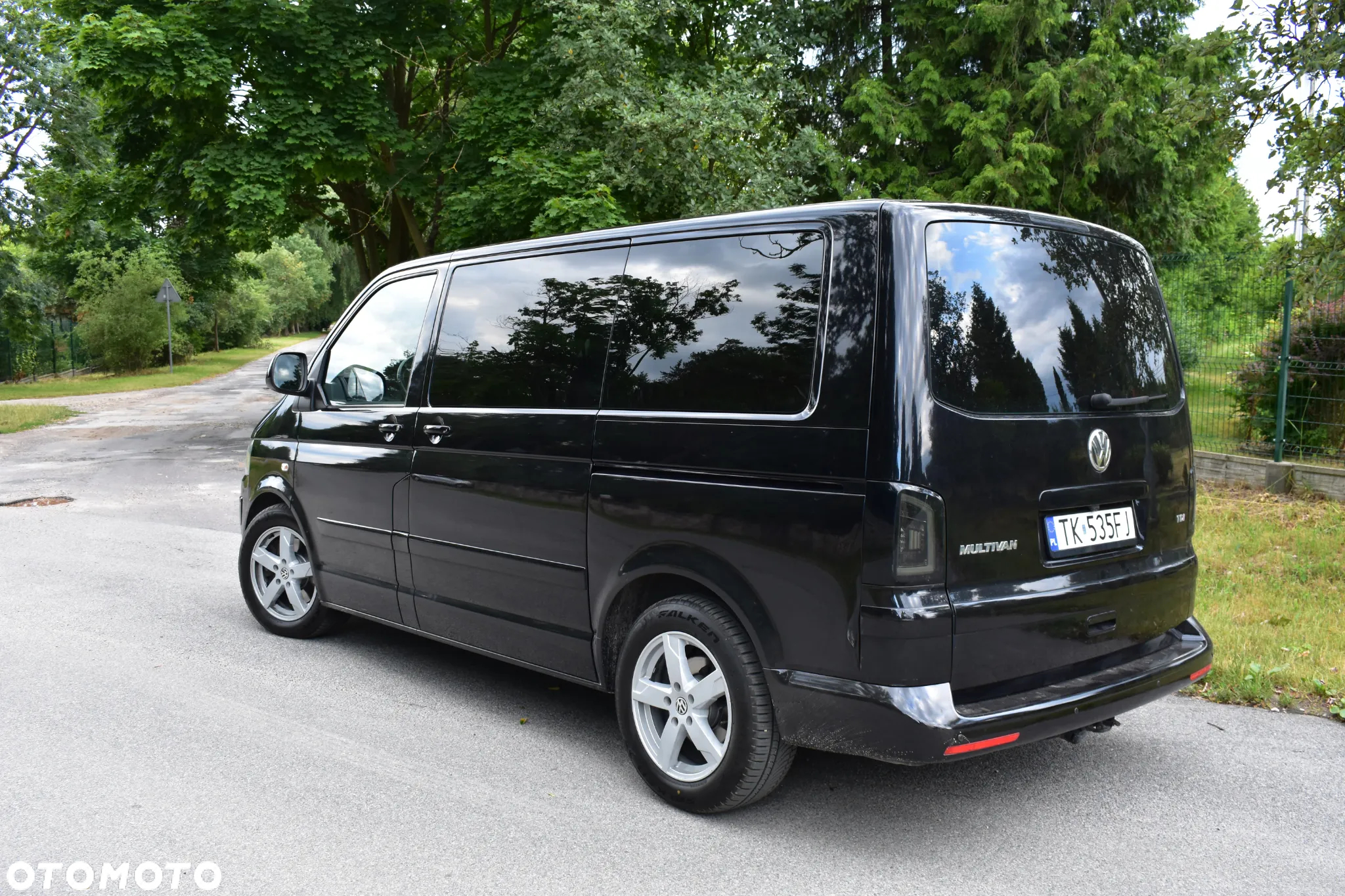 Volkswagen Multivan - 26