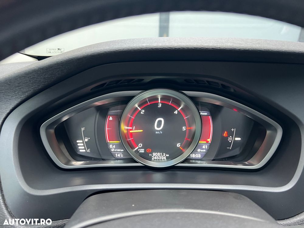 Volvo V40 D4 VEA Momentum - 11