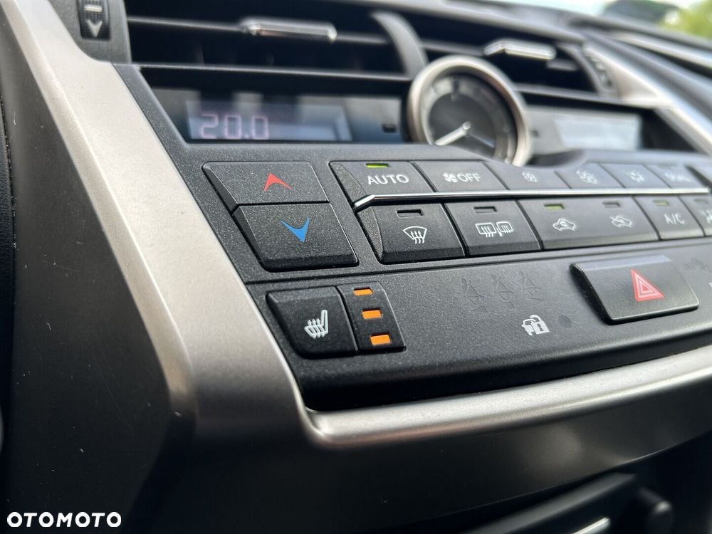 Lexus NX 300h Comfort AWD - 22