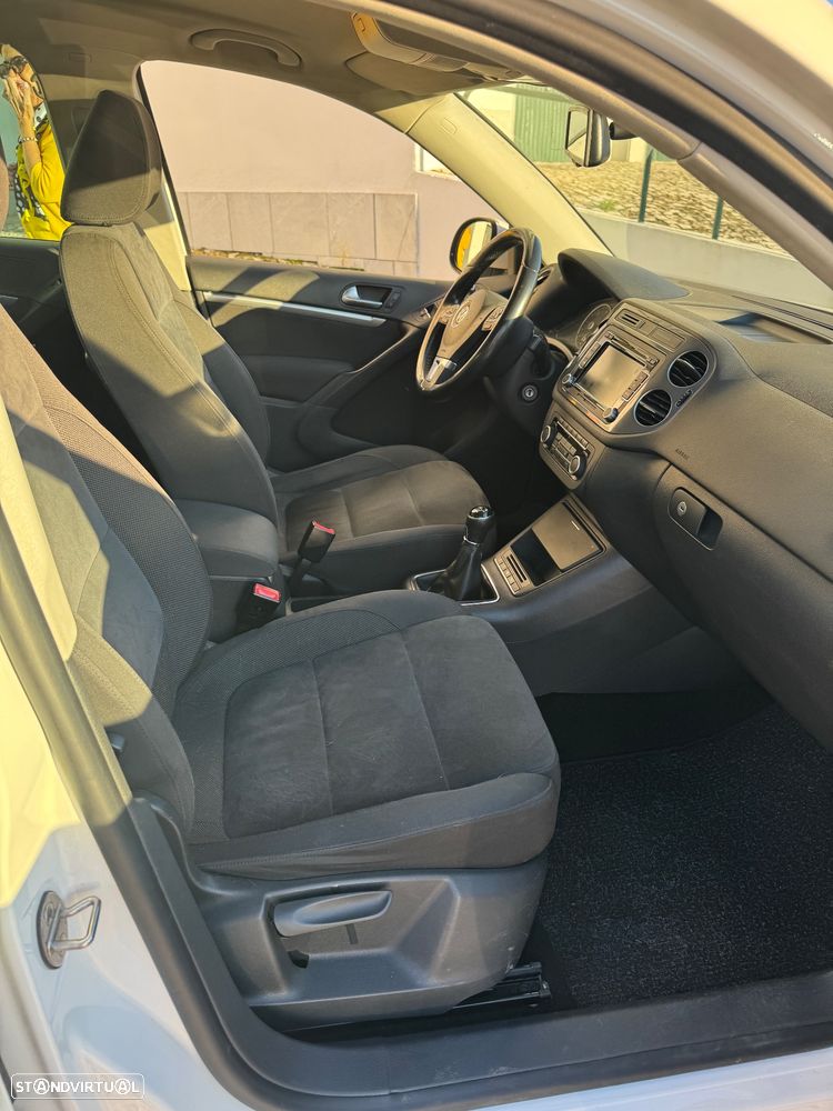 VW Tiguan 2.0 TDi Cup BlueMotion - 14