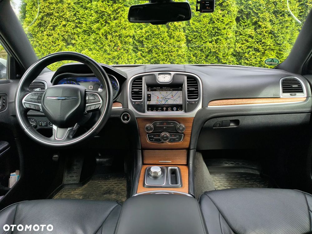 Chrysler 300s - 6