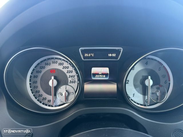 Mercedes-Benz CLA 180 CDI Urban - 9