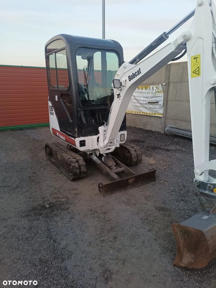 Bobcat E16 - 2