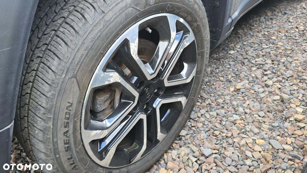 Jeep Compass - 19
