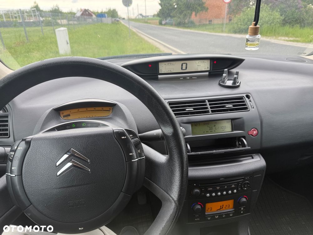 Citroën C4 1.6 HDi Equilibre - 8