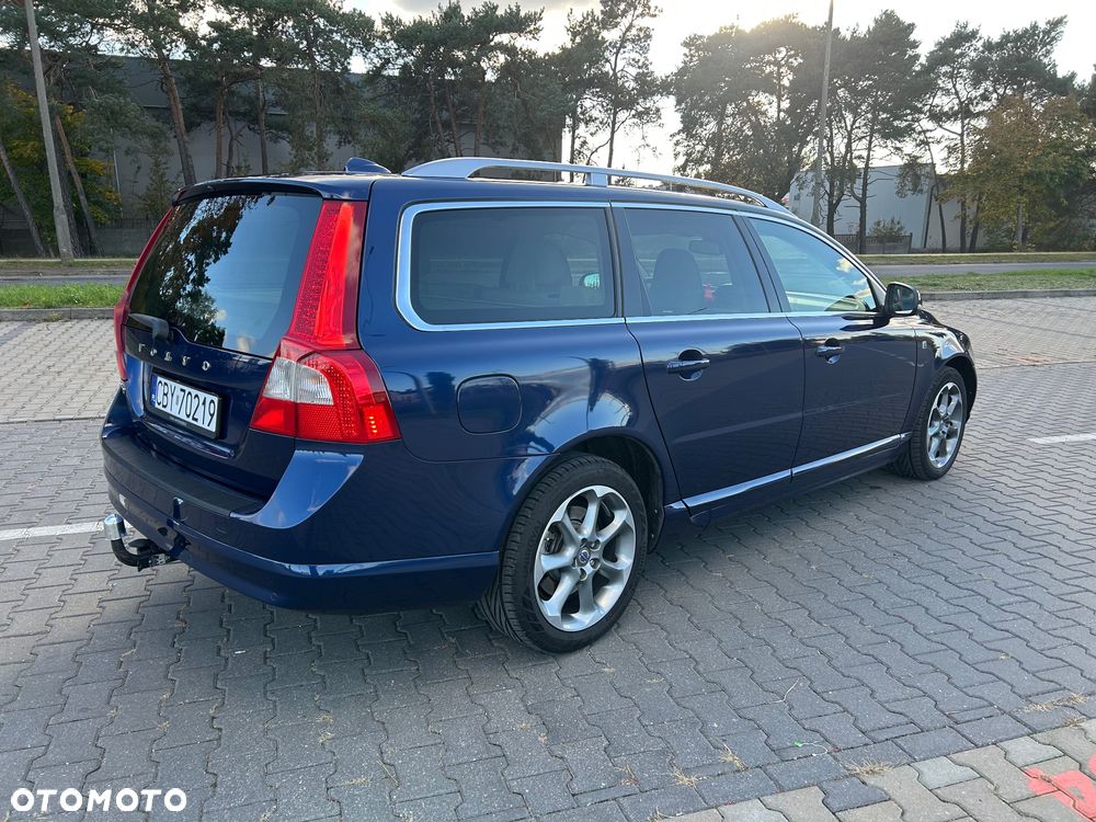 Volvo V70 D3 Ocean Race - 6