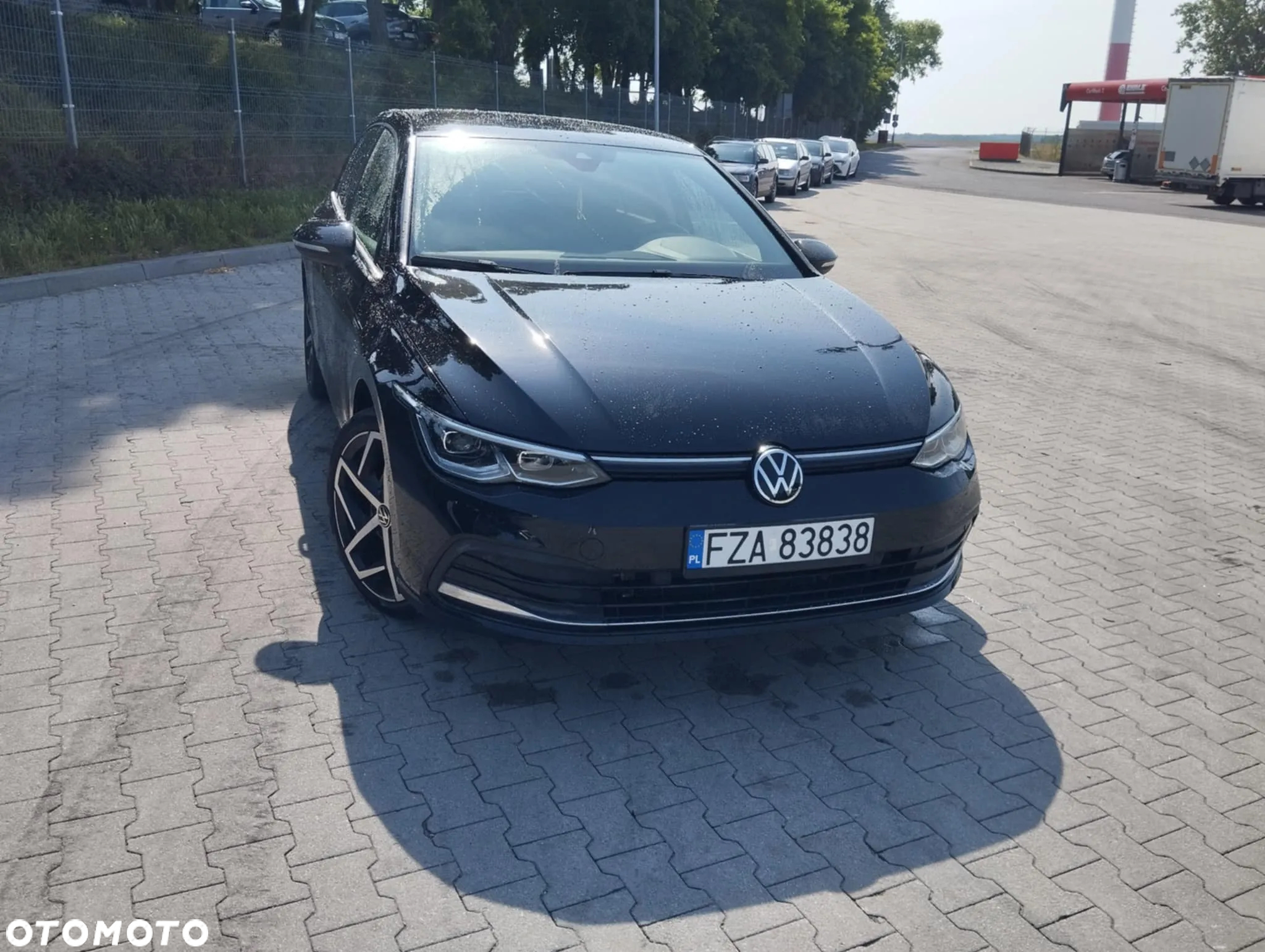 Volkswagen Golf - 2