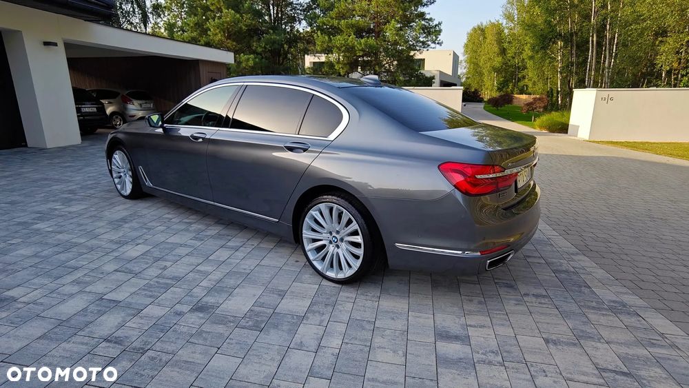 BMW Seria 7 750Li Edition Exclusive - 18