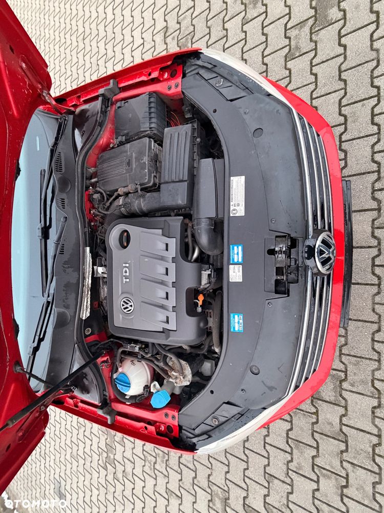 Volkswagen Passat Variant 2.0 TDI DPF Sportline - 17