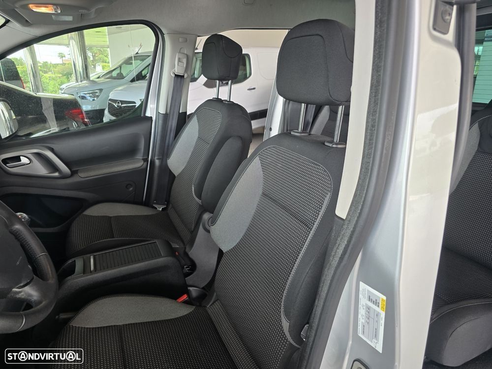 Peugeot Partner BlueHDi 120 Stop&Start Allure — fotografia 15