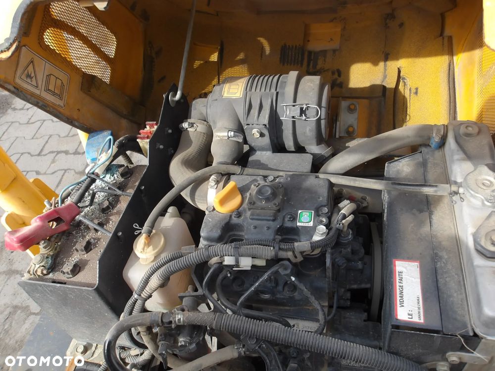 Yanmar C12R - 14