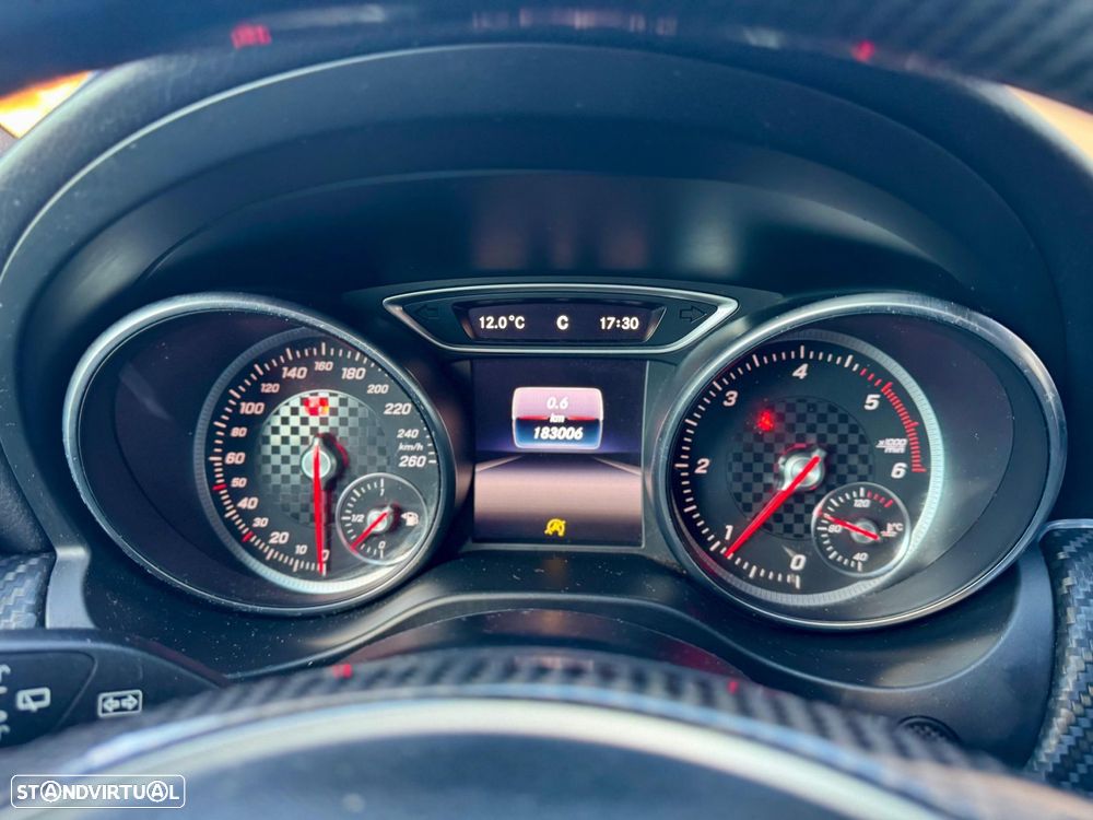 Mercedes-Benz A 180 d AMG Line - 39