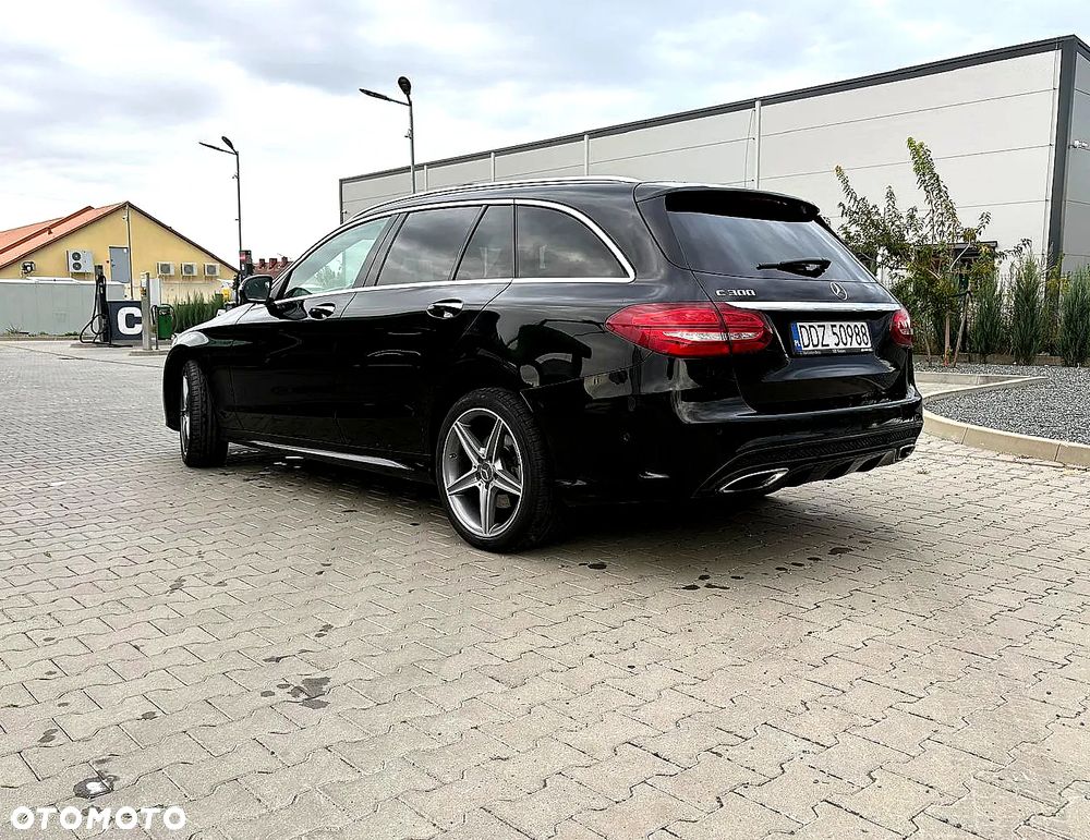 Mercedes-Benz Klasa C 300 7G-TRONIC - 8