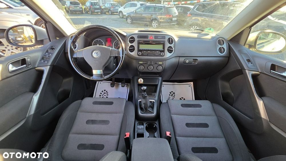 Volkswagen Tiguan - 18