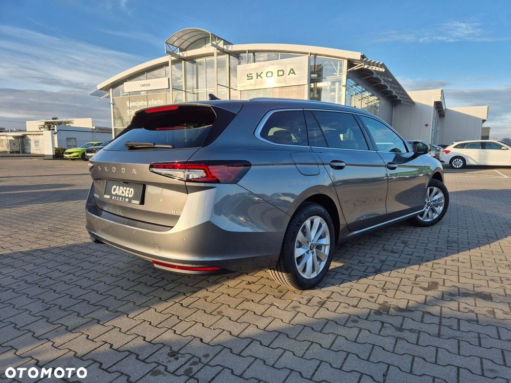 Skoda Superb 2.0 TDI SCR 4x4 Edition 130 DSG - 8
