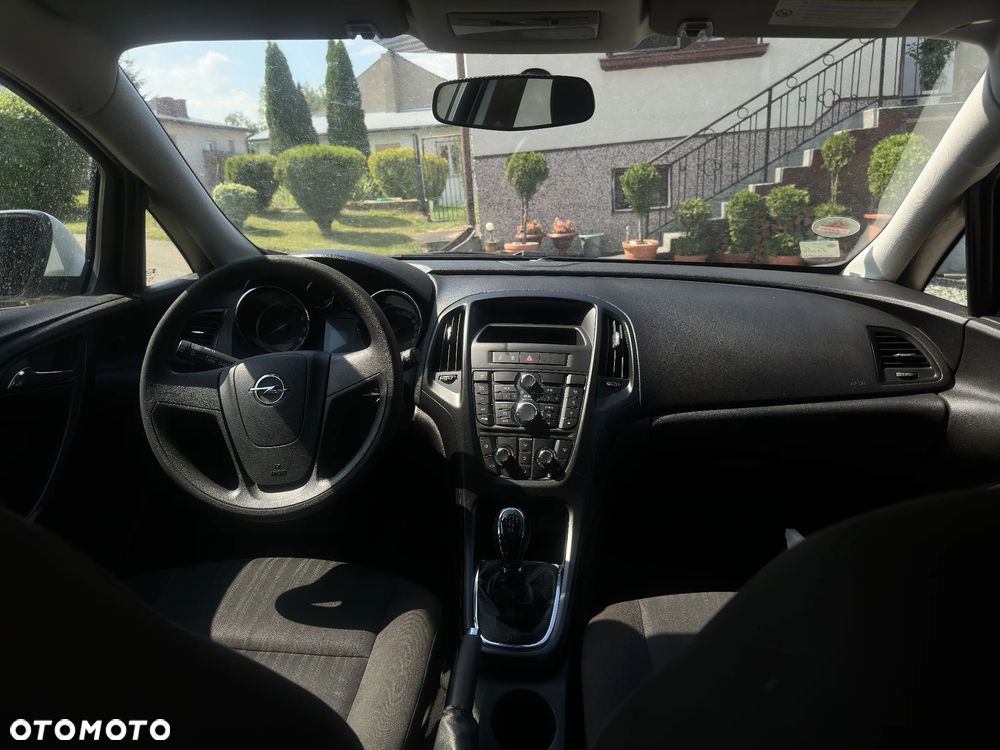 Opel Astra 1.4 ecoFLEX - 10