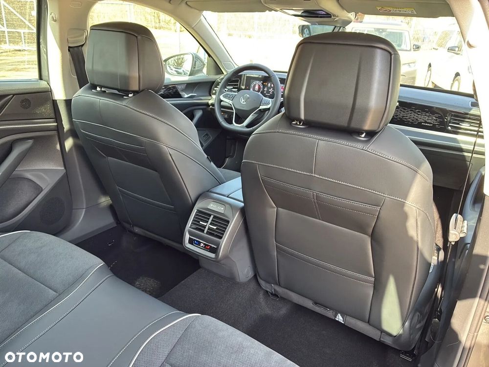 Volkswagen Passat - 35