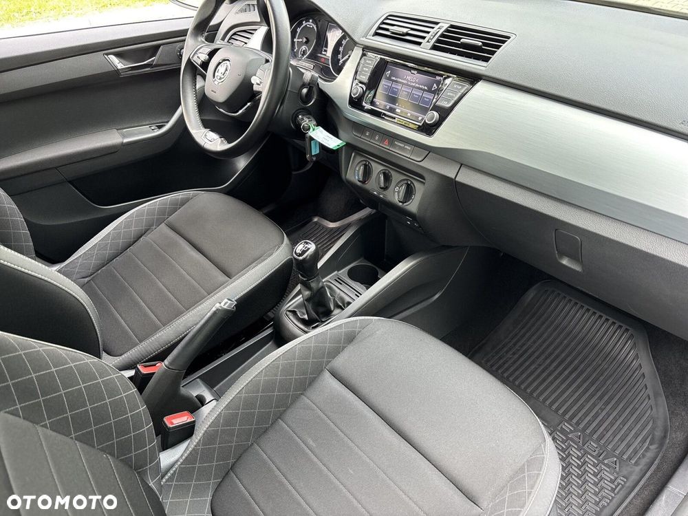 Skoda Fabia - 23