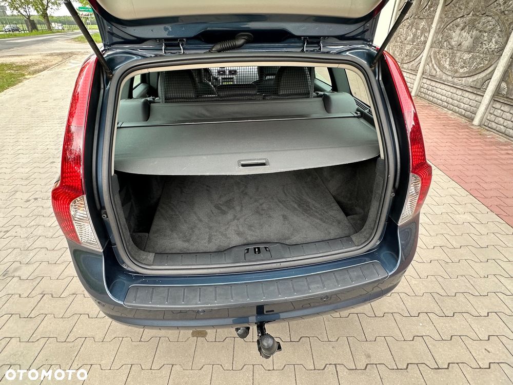 Volvo V50 2.0 Momentum - 13