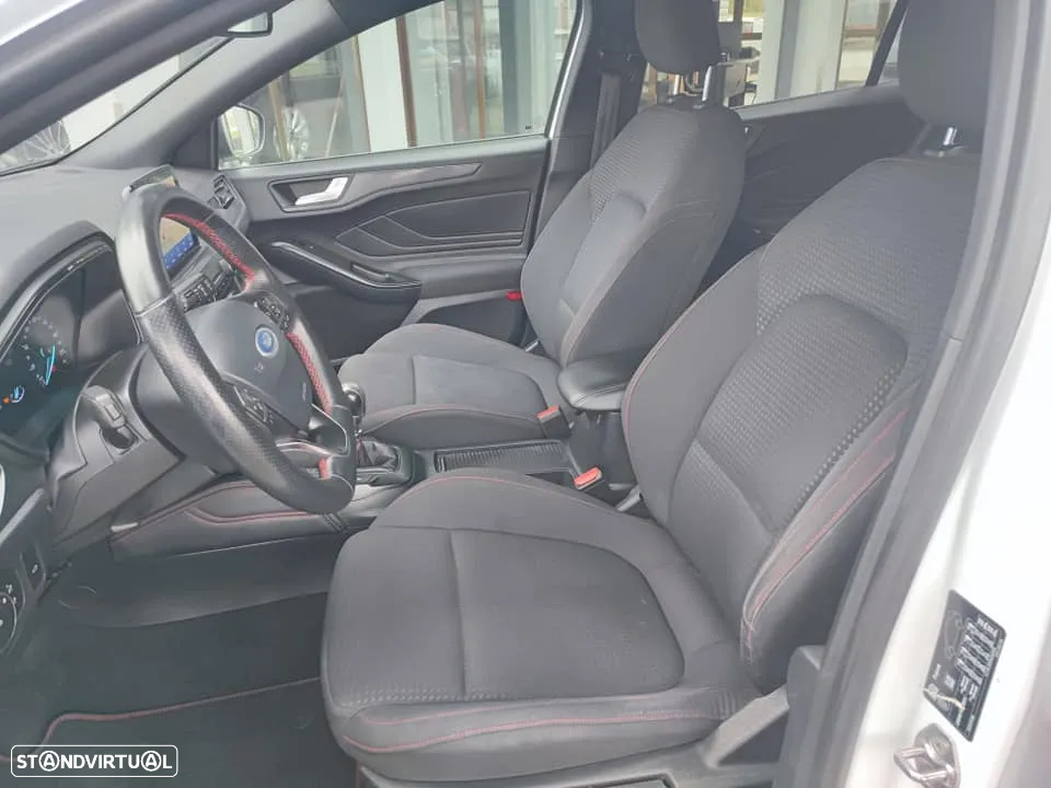 Ford Focus SW 1.5 EcoBlue S&S ST-LINE X - 8