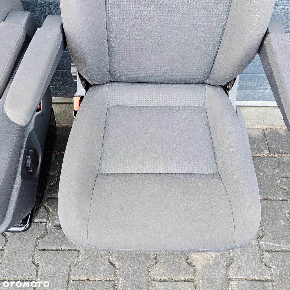 VW T5 T6 CARAVELLE fotel fotele kierowca pasażer podstawa przód ANTRACYT - 4