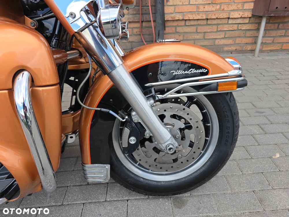 Harley-Davidson FLHTCU Ultra - 11