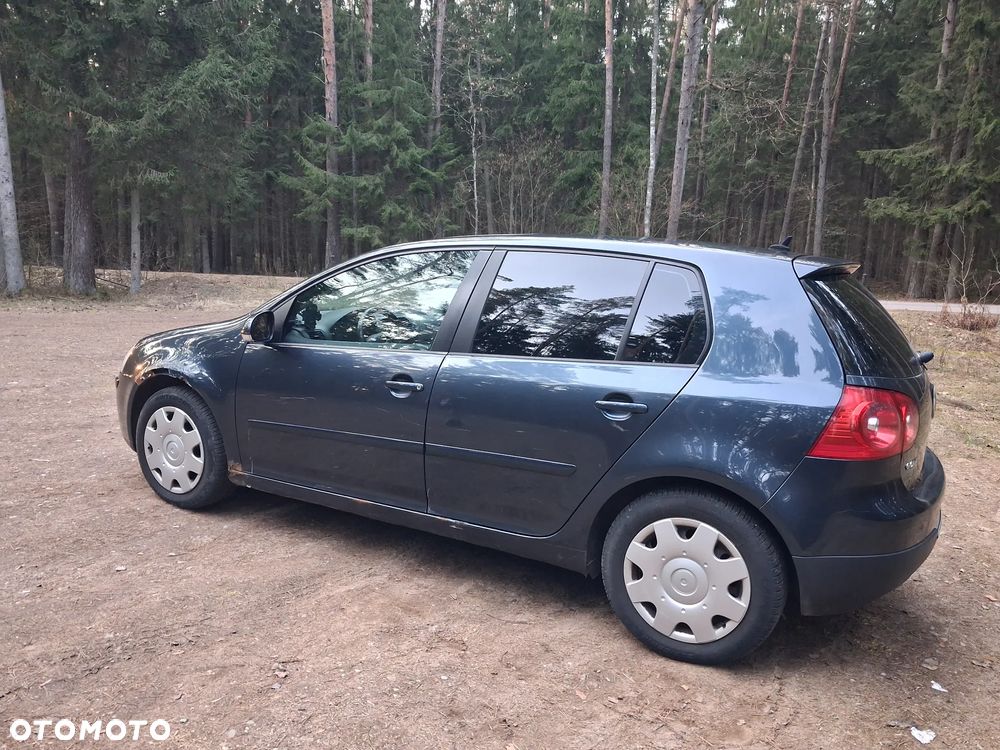 Volkswagen Golf 2.0 TDI Sportline DSG - 2