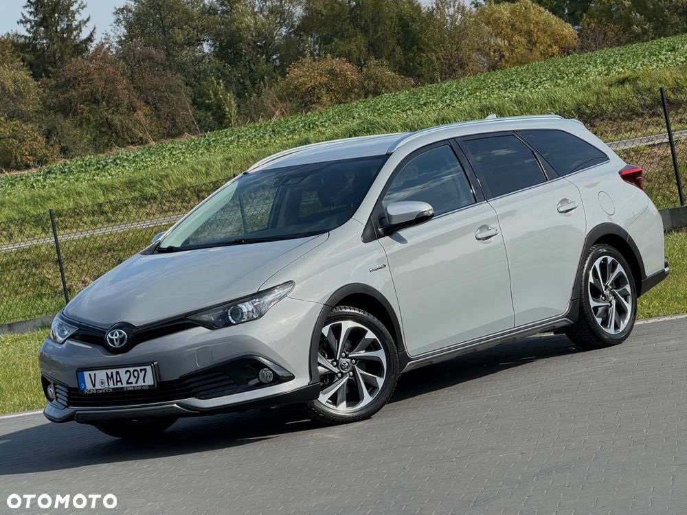 Toyota Auris 1.8 HSD Luna - 4