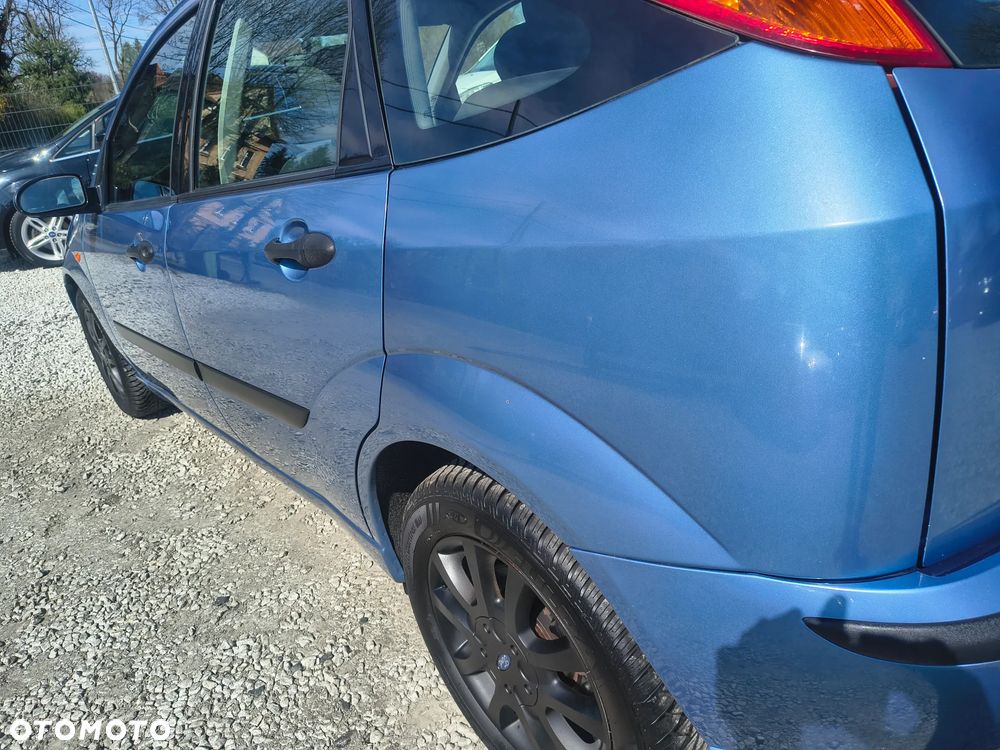 Ford Focus Ambiente - 11