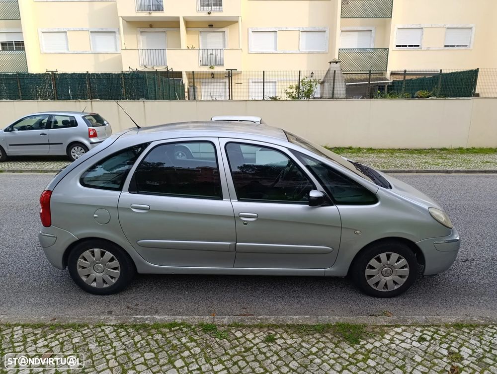 Citroën Xsara Picasso 1.6i Exclusive - 8