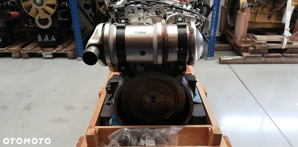 Silnik Caterpillar C3.4B Perkins F5HF25DM0A 75kW 28000 netto - 5