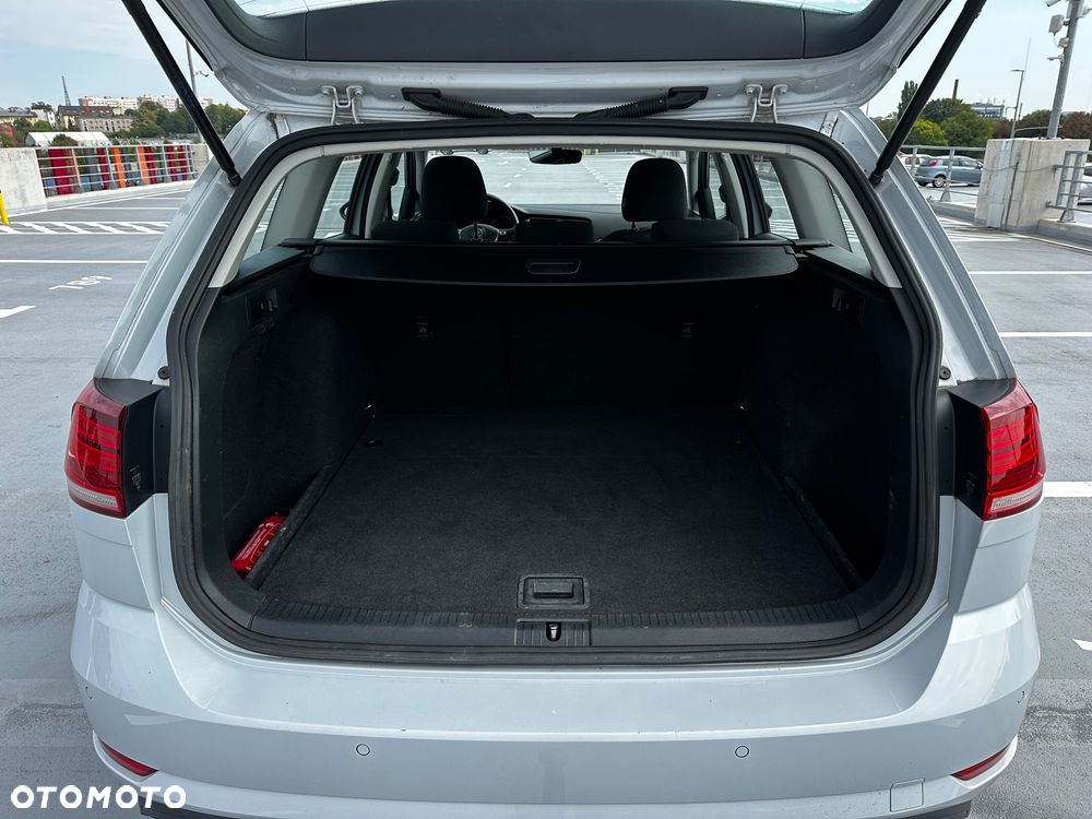 Volkswagen Golf Variant - 9