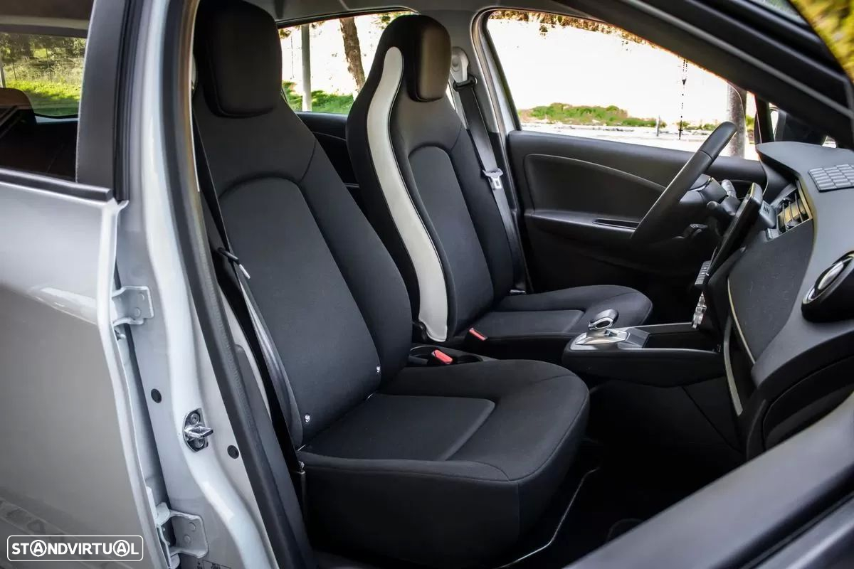 Renault Zoe (c/ Bateria) E-Tech EV50 Equilibre - 29