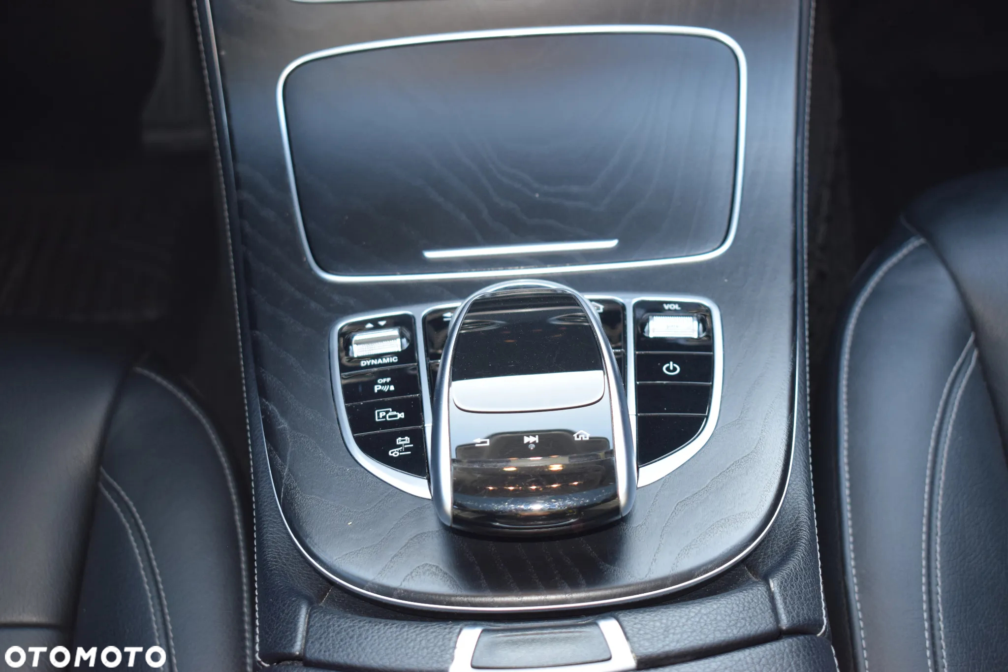 Mercedes-Benz Klasa E ver-350e-9g--tronic-avantgarde - 24