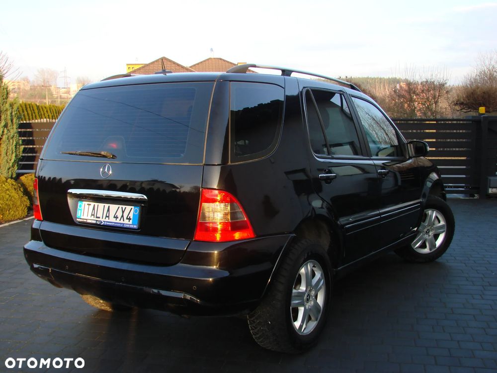 Mercedes-Benz ML - 15