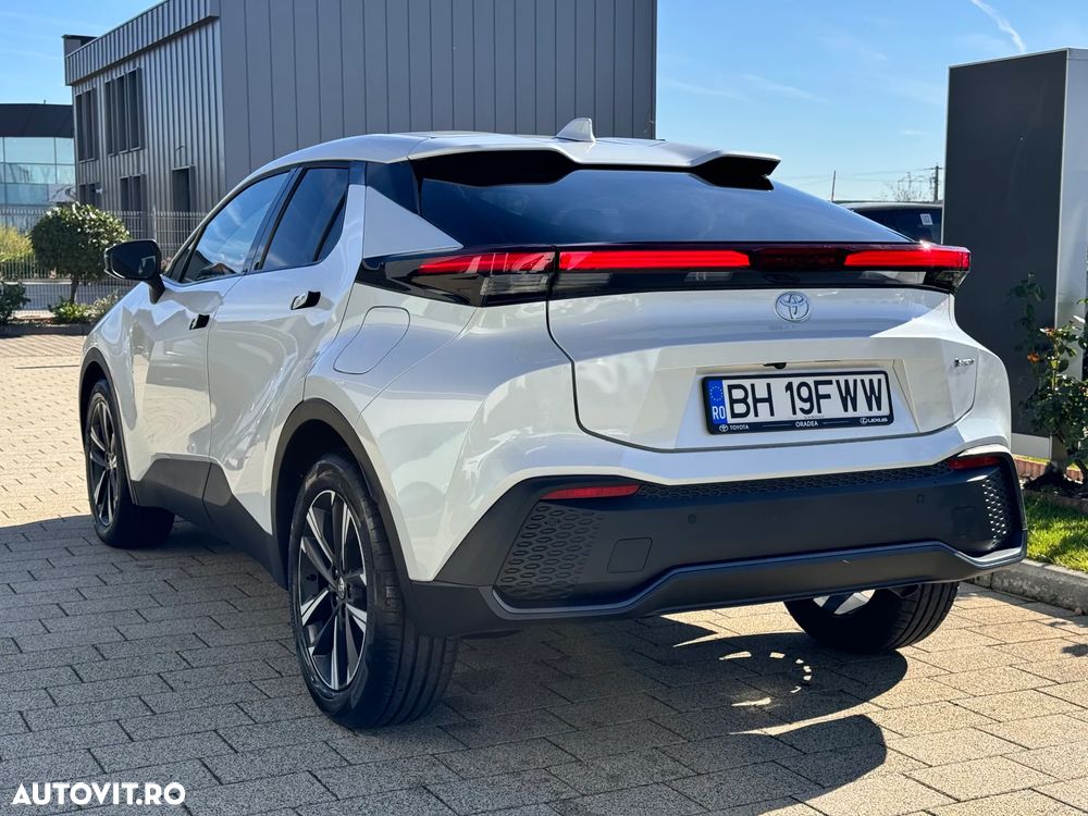 Toyota C-HR 2.0 HEV 180 CP 4x2 CVT Dynamic - 5