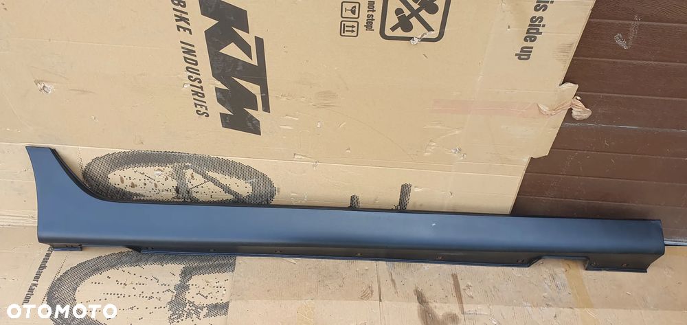 Listwa progowa osłona progu prawa Hyundai IX35 87754-2S000 - 1