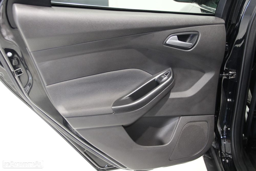 Ford Focus SW 1.5 TDCi Titanium - 22