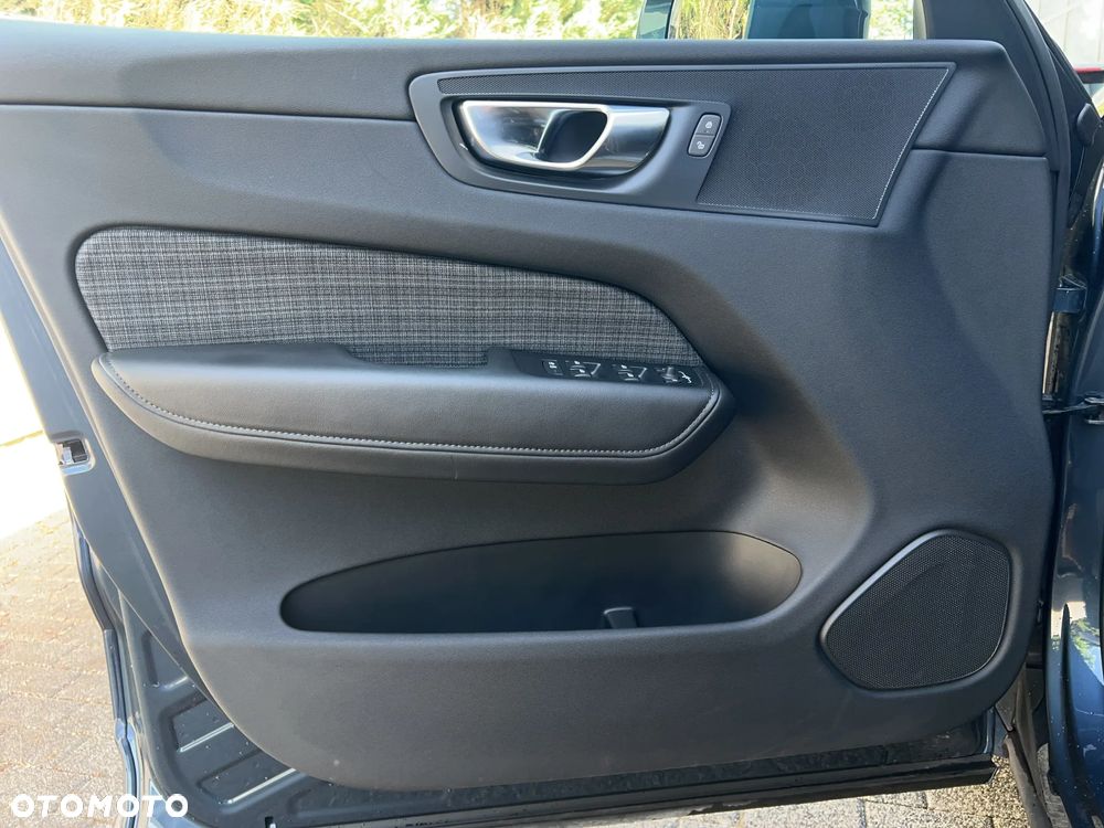 Volvo XC 60 B5 B AWD Core - 24