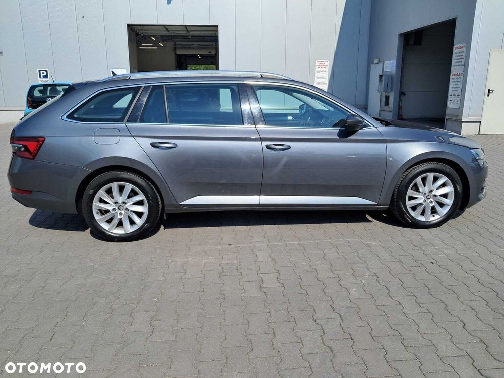 Skoda Superb 2022 photo 5