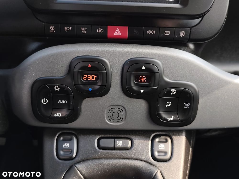 Fiat Panda 1.0 GSE Hybrid City Cross Plus - 24