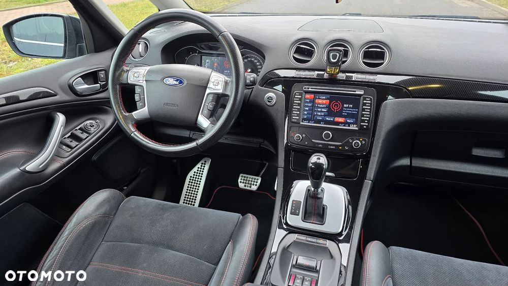 Ford S-Max - 25