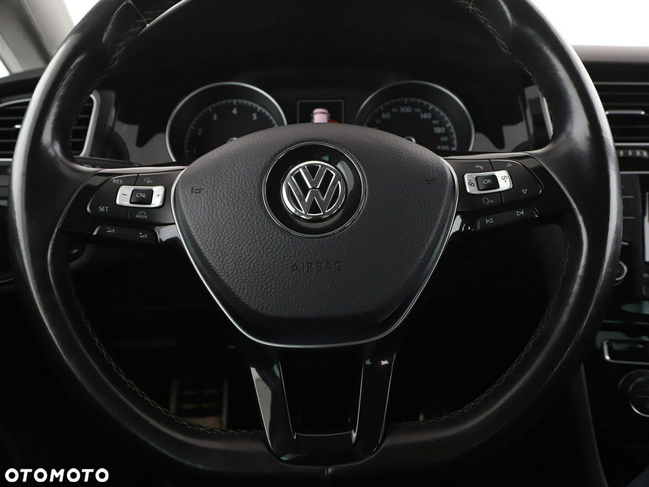 Volkswagen Golf 1.4 TSI BlueMotion Technology Allstar - 21
