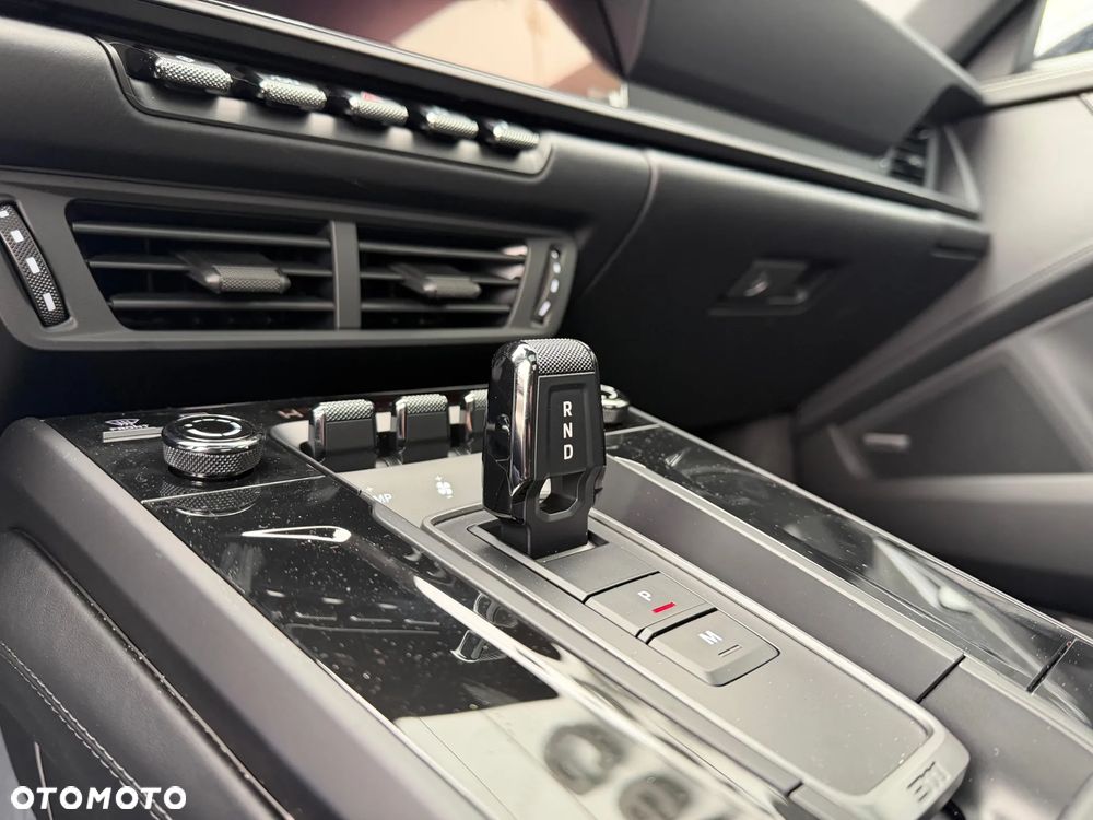 Porsche 911 Carrera - 19