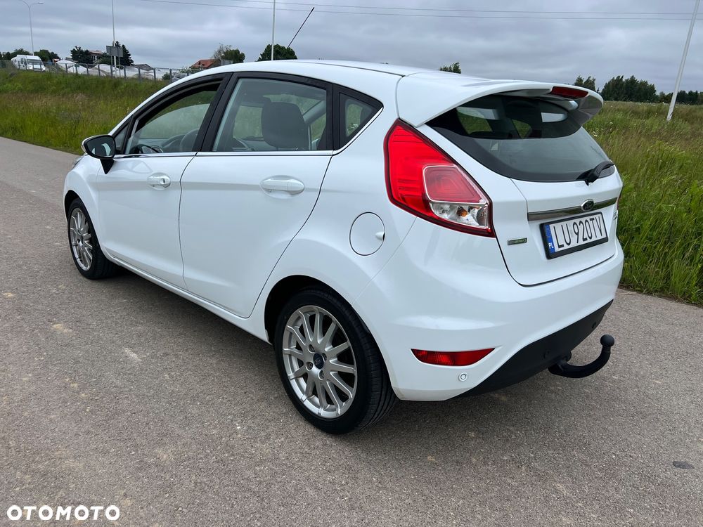 Ford Fiesta 1.0 EcoBoost Hybrid S&S TITANIUM - 3