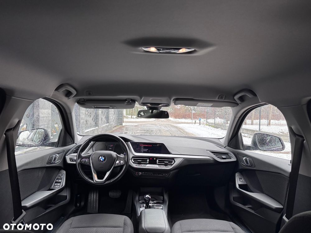 BMW Seria 1 118d M Sport Shadow - 31