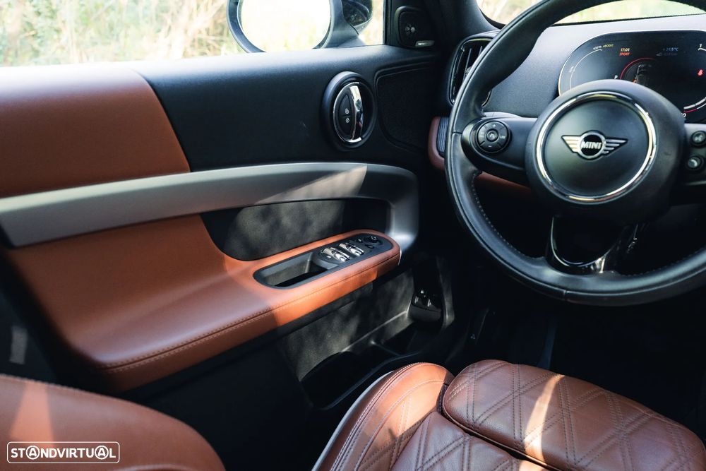 MINI Countryman Cooper SE ALL4 Auto - 52