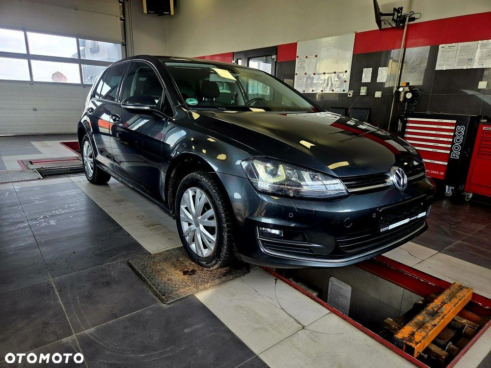 Volkswagen Golf 1.4 TSI BMT Highline - 34