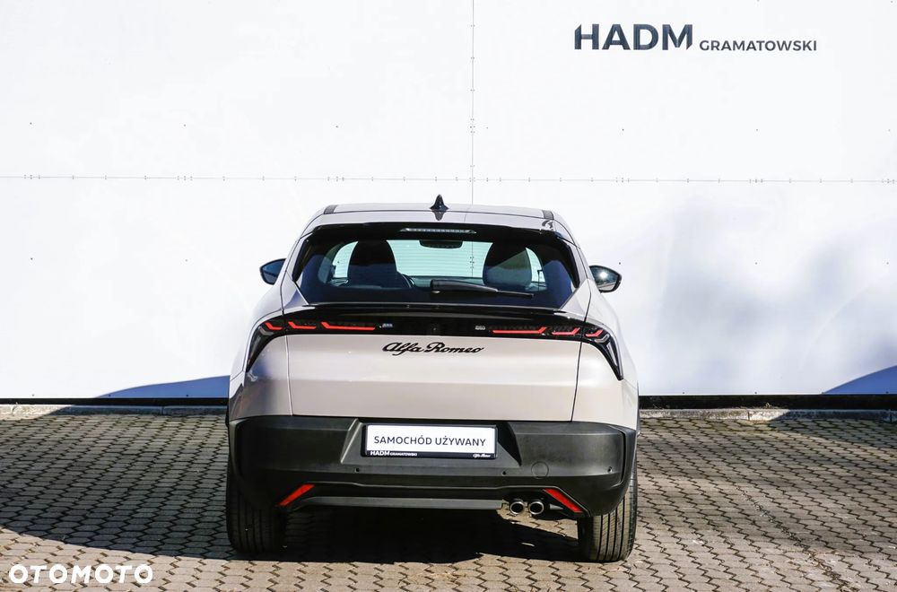 Alfa Romeo Junior 1.2 mHEV Ibrida eDCT - 6